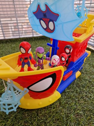 Barco Spidey y su Superequipo