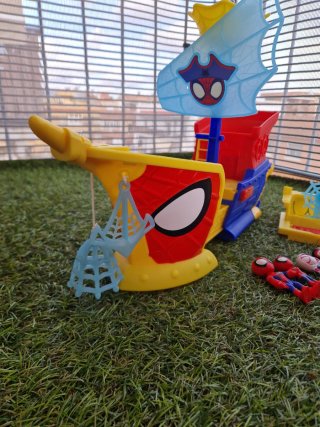 Barco Spidey y su Superequipo
