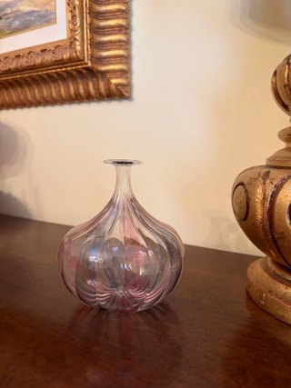 Vasetto in vetro soffiato rosa trasparente