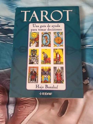 Libro Tarot: Una guía para tomar decisiones
