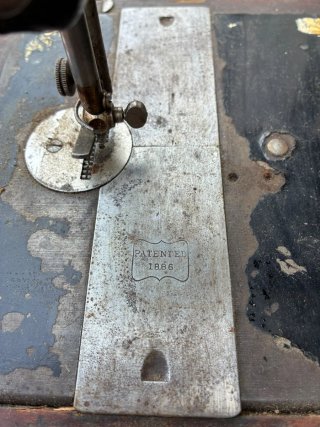 Máquina de coser Singer de pedal (Año 1901)
