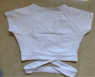 Top sportivo bianco