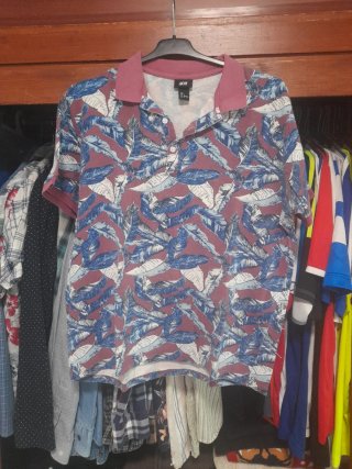 Polo H&M Estampado de Plumas