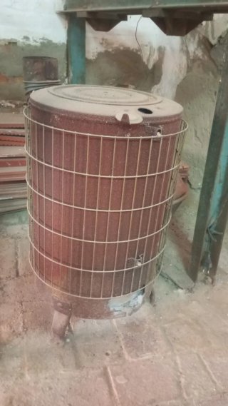 Estufa de leña cilíndrica