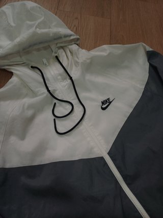 Chaqueta Cortavientos Nike | Talla M