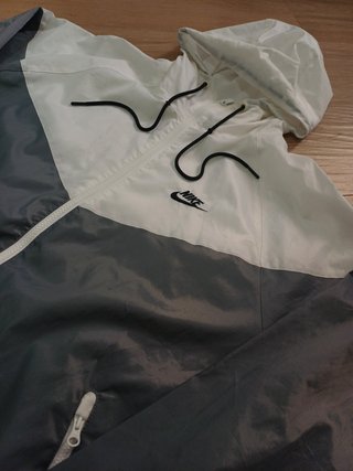 Chaqueta Cortavientos Nike | Talla M