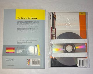 Lote de 2 libros de lectura en inglés