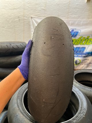 Neumático Slick Bridgestone Battlax V03