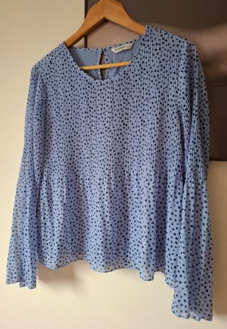 Blusa Stradivarius lunares