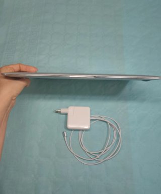 MacBook Air 13 i7 8GB 256GB SSD - Batería Nueva