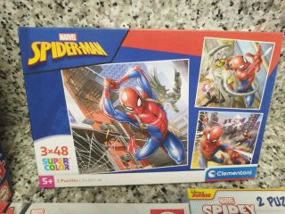 Puzzles Jurassic World y Marvel