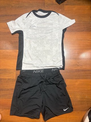 Conjunto Nike Camiseta y Pantalón