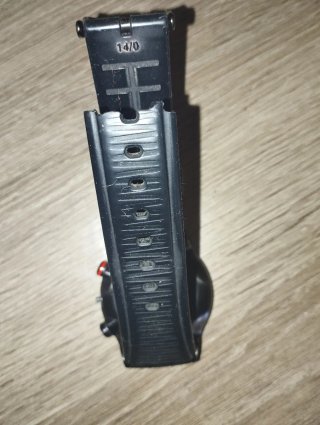 Reloj Cronógrafo Negro y Rojo