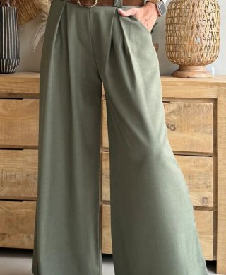 Pantalón verde oliva con cinturon