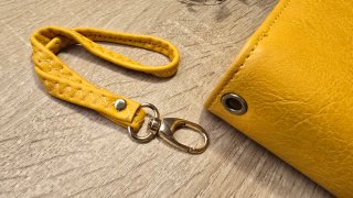 Billetero Cartera de Mano Amarillo