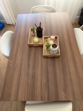 Mesa comedor nogal