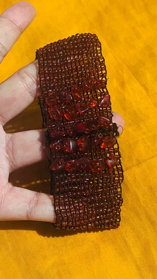Brazalete Elástico Rojo con Abalorios