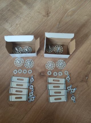 Herrajes para fregadero metal plateado