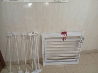 Barrera de seguridad para escaleras  son dos unida
