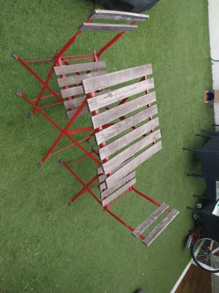 Mesa y 2 sillas plegables de jardín