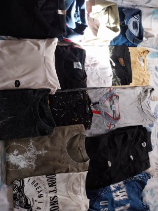Chaquetas, pantalones, camisetas, etc