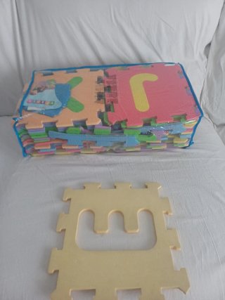 Pack Infantil: Alfombra Puzzle y Bolas
