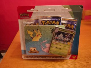 Colección 30 Aniversario Pokémon con Pegatinas