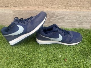 Zapatillas Nike niño talla 38.5