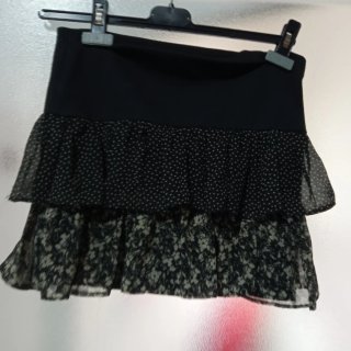 Falda con Volantes Negra y Blanca Talla 34