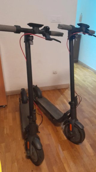 2 Patinetes Eléctricos Navee V40 iPro