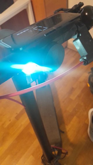 2 Patinetes Eléctricos Navee V40 iPro