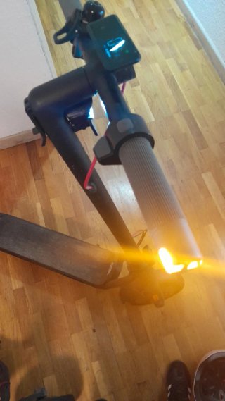 2 Patinetes Eléctricos Navee V40 iPro