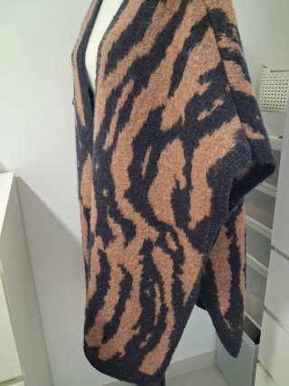 Poncho Bimba y Lola Talla Única, como nuevo