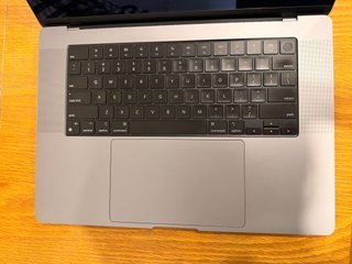 MacBook Pro, M1 Pro, 16GB RAM, 512GB (como NUEVA)