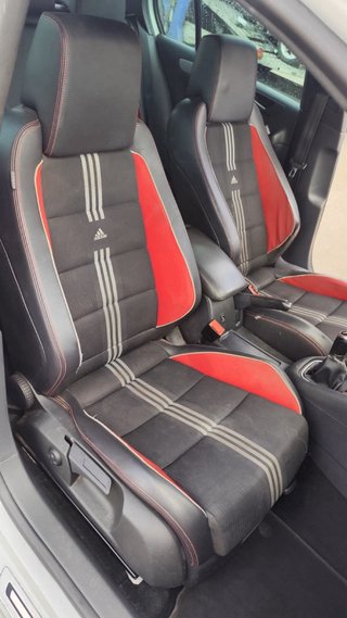 Volkswagen Golf 6 gti adidas