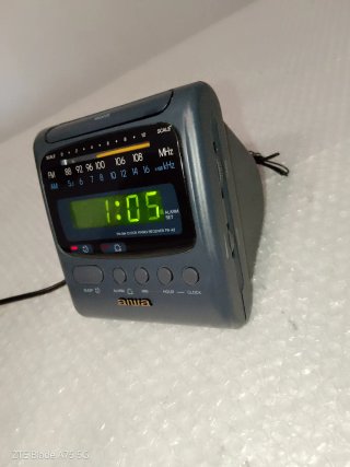 Radio Despertador AIWA. FR-A2Z. Años 90.