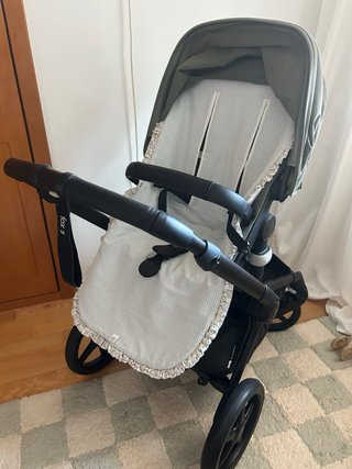 BUGABOO FOX 5 + CAPAZO + CAJA ORIGINAL