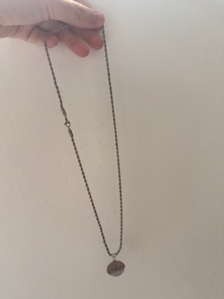 Collar plateado San Benito