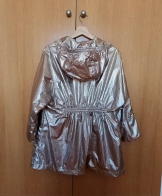 Zara Chubasquero/parka