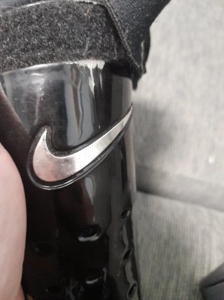 Espinilleras Nike Negras