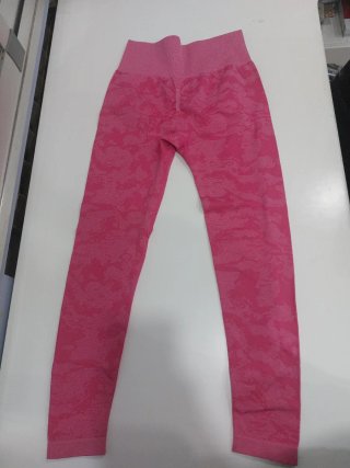 Set sportivo rosa con stampa