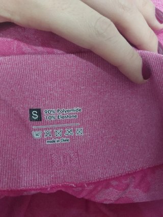 Set sportivo rosa con stampa
