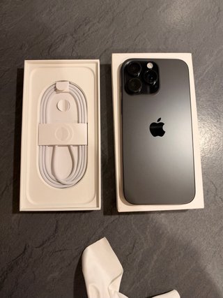 iPhone 16 Pro Max - 256 GB - Impecable