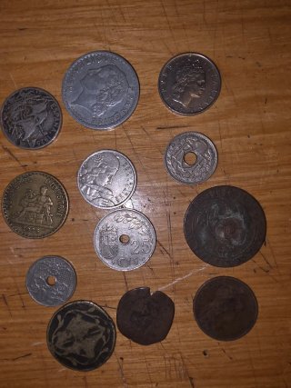 Lote de 12 monedas antiguas variadas