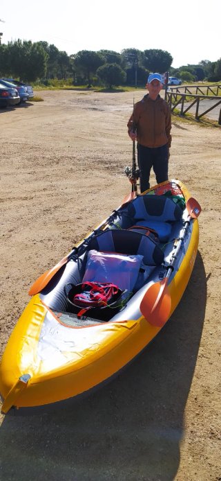 Kayak Hinchable Decathlon y Remos