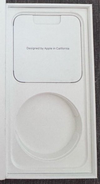 Caja iPhone 15