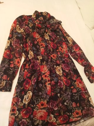 Vestido estampado floral manga larga