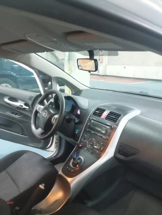 Toyota Auris 2011