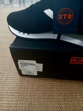 Zapatillas Munich Negras Talla 44