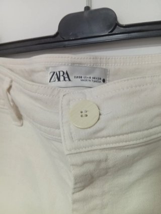 Pantalón Zara blanco roto T.38 cintura alta